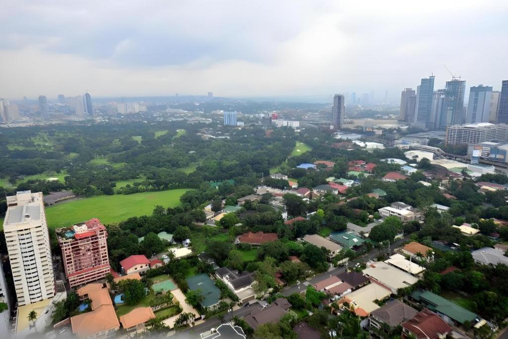 Lancaster Hotel Manila Мандалуйонг Экстерьер фото
